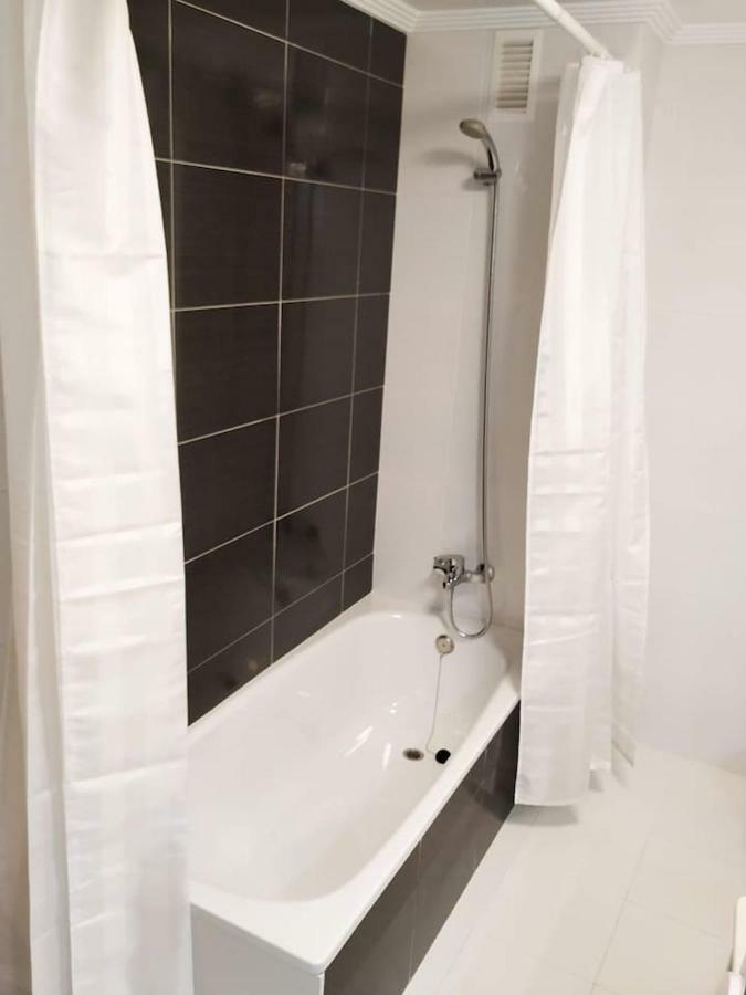 Living Burgos Apartment Ngoại thất bức ảnh