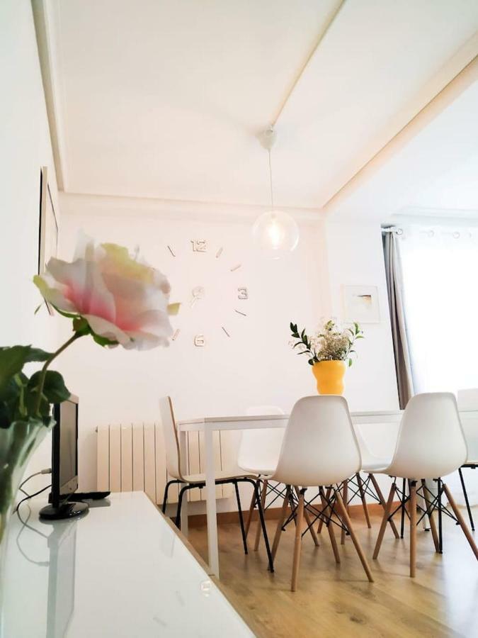 Living Burgos Apartment Ngoại thất bức ảnh
