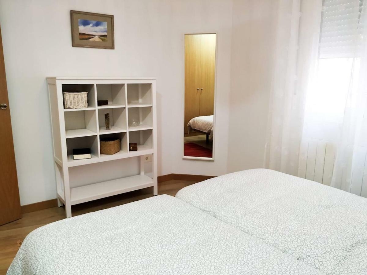 Living Burgos Apartment Ngoại thất bức ảnh