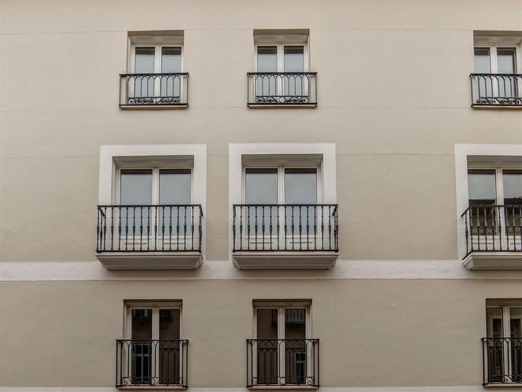 Living Burgos Apartment Ngoại thất bức ảnh